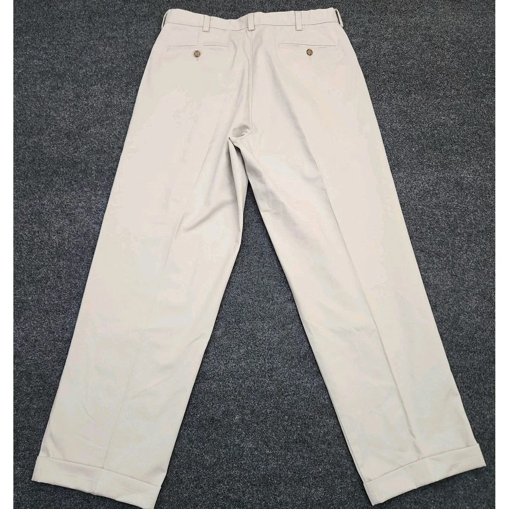 L.L. Bean Mens 35x34 Beige Khaki Pleated Straight Leg‎ Pants Wrinkle Free Office
